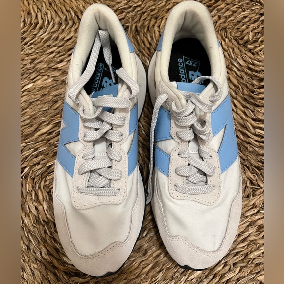 New Balance 237 - Picture 2 of 3
